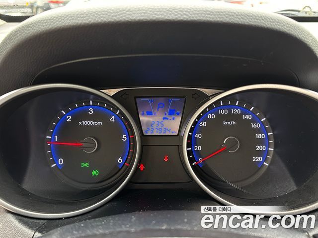 Hyundai Tucson ix Diesel(e-VGT) 2WD Smart special 2015 — фото 8