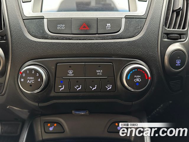 Hyundai Tucson ix Diesel(e-VGT) 2WD Smart special 2015 — фото 16