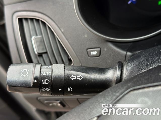 Hyundai Tucson ix Diesel(e-VGT) 2WD Smart special 2015 — фото 20