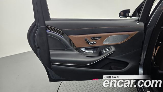 Mercedes-Benz S-Class (W222) Maybach S560 4MATIC 2020 — фото 25