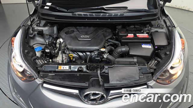 Hyundai Avante 1.6 GDi Smart Standard 2015 — фото 6