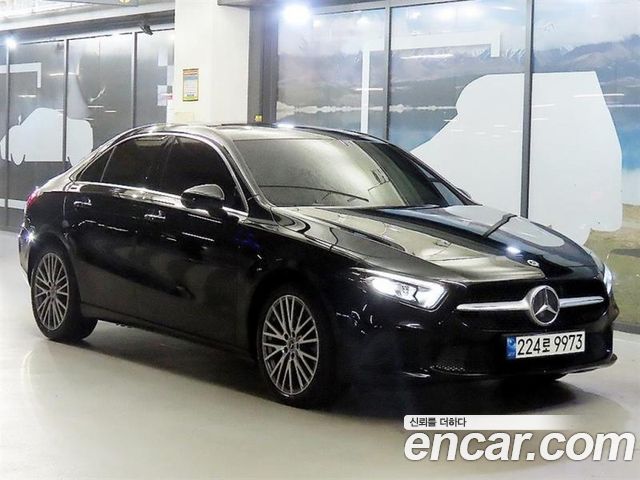 Mercedes-Benz A-Class (W177) A250 4MATIC Sedan