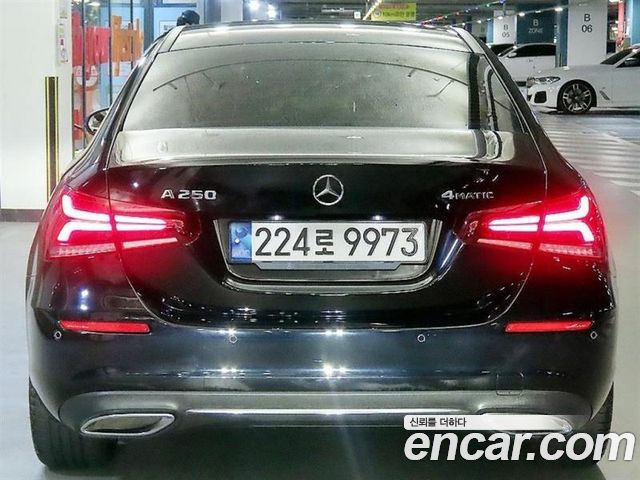 Mercedes-Benz A-Class (W177) A250 4MATIC Sedan 2021 — фото 5