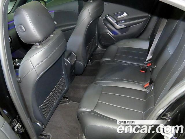 Mercedes-Benz A-Class (W177) A250 4MATIC Sedan 2021 — фото 7