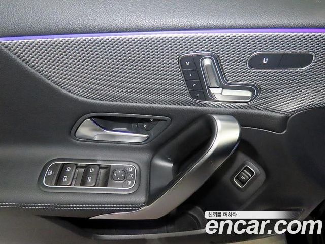 Mercedes-Benz A-Class (W177) A250 4MATIC Sedan 2021 — фото 18