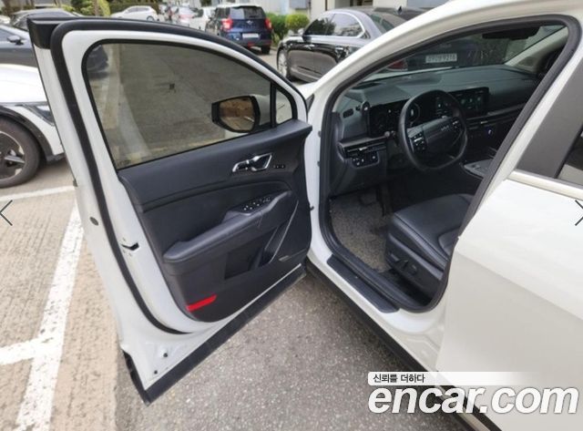 Kia Sportage (V) Gasoline 1.6 Turbo 2WD Signature 2025 — фото 21