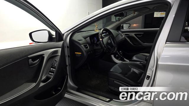 Hyundai Avante 1.6 GDi Style 2015 — фото 10