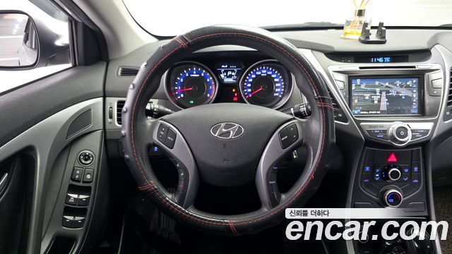Hyundai Avante 1.6 GDi Style 2015 — фото 13