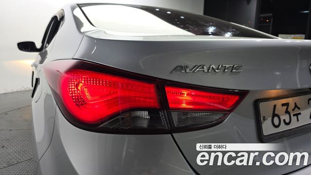 Hyundai Avante 1.6 GDi Style 2015 — фото 23