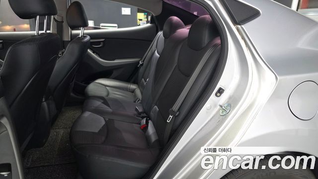Hyundai Avante 1.6 GDi Style 2015 — фото 26