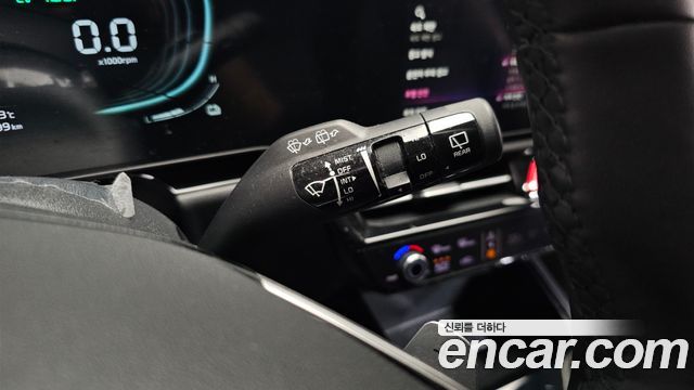 Kia Niro Prestige 2023 — фото 18
