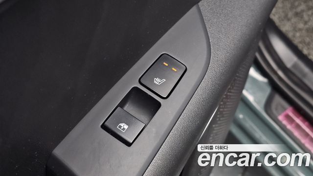 Kia Niro Prestige 2023 — фото 30