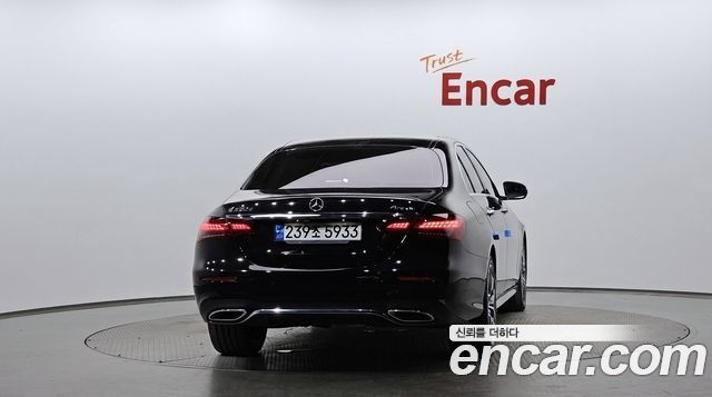 Mercedes-Benz E-Class (W213) E220d 4MATIC AMG Line 2021 — фото 4