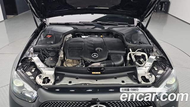 Mercedes-Benz E-Class (W213) E220d 4MATIC AMG Line 2021 — фото 6