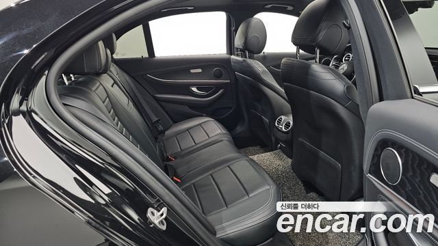 Mercedes-Benz E-Class (W213) E220d 4MATIC AMG Line 2021 — фото 12
