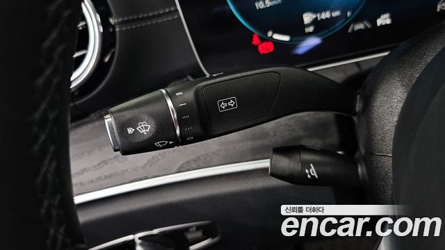 Mercedes-Benz E-Class (W213) E220d 4MATIC AMG Line 2021 — фото 28