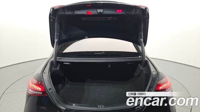 Mercedes-Benz E-Class (W213) E220d 4MATIC AMG Line 2021 — фото 32