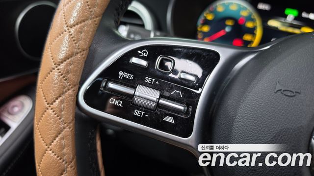 Mercedes-Benz GLC-Class (X253) GLC300e 4MATIC Coupe 2021 — фото 17