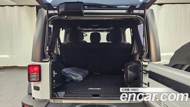Jeep Wrangler (JK) 2.8 Diesel Rubicon 4Door 2014 — фото 20
