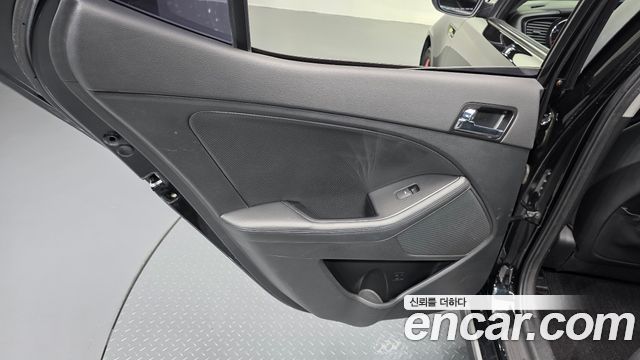 Kia K5 Hybrid Luxury 2013 — фото 31