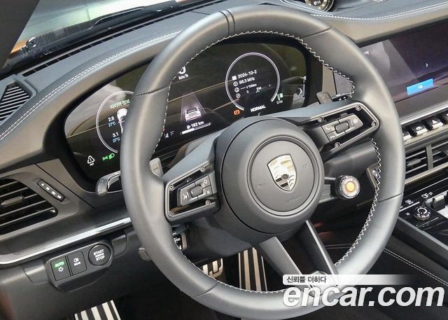 Porsche 911 (992) Turbo S Cabriolet 2026 — фото 17