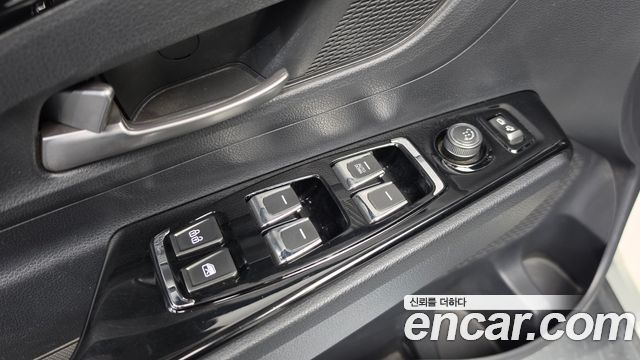 KG Mobility (SsangYong) Beautiful Korando Gasoline 1.5 2WD C5 Prime 2020 — фото 34