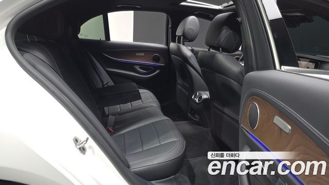Mercedes-Benz E-Class (W213) E250 Exclusive 2023 — фото 11