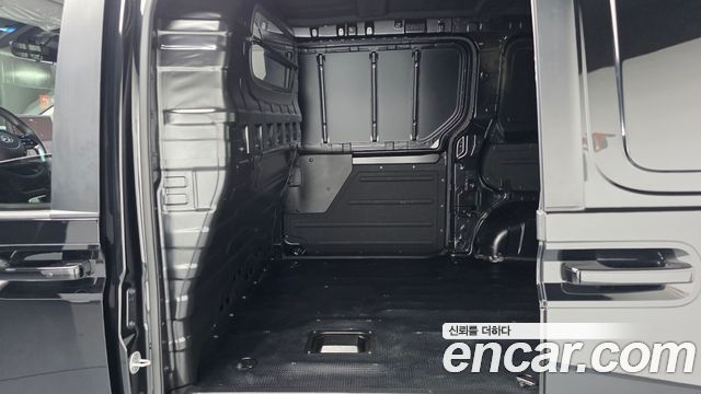 Hyundai Staria Cargo 3-Seater Smart 2024 — фото 12
