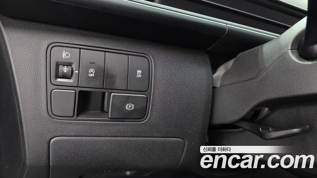 Hyundai Staria Cargo 3-Seater Smart 2024 — фото 19