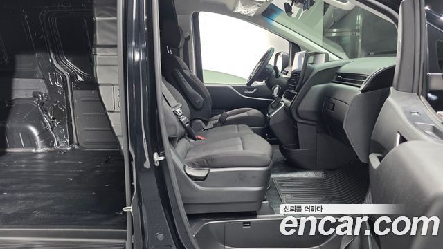 Hyundai Staria Cargo 3-Seater Smart 2024 — фото 26