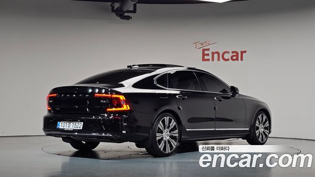 Volvo S90 B6 AWD Ultimate Bright 2023 — фото 2