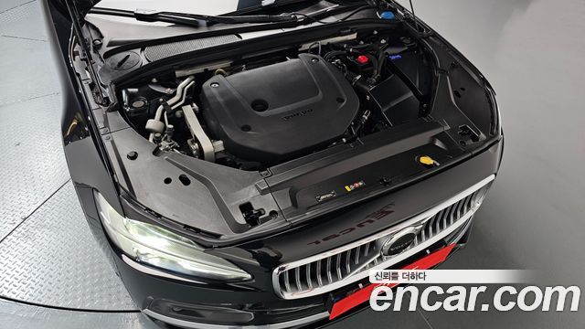Volvo S90 B6 AWD Ultimate Bright 2023 — фото 6