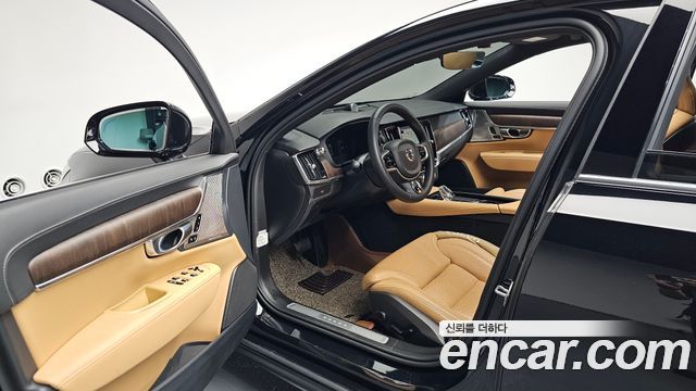 Volvo S90 B6 AWD Ultimate Bright 2023 — фото 10