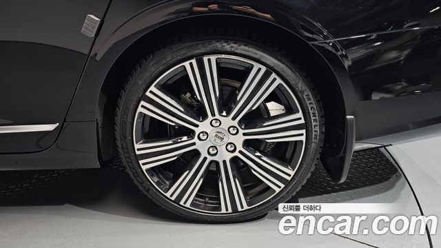 Volvo S90 B6 AWD Ultimate Bright 2023 — фото 21