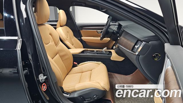 Volvo S90 B6 AWD Ultimate Bright 2023 — фото 26