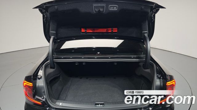 Volvo S90 B6 AWD Ultimate Bright 2023 — фото 37