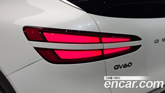 Genesis GV60 Performance AWD 2022 — фото 23