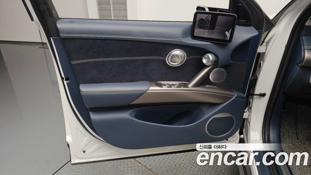 Genesis GV60 Performance AWD 2022 — фото 24