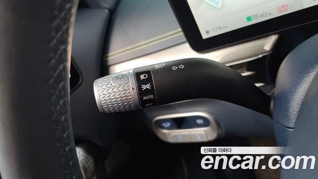 Genesis GV60 Performance AWD 2022 — фото 31
