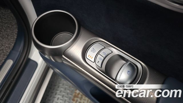 Genesis GV60 Performance AWD 2022 — фото 36