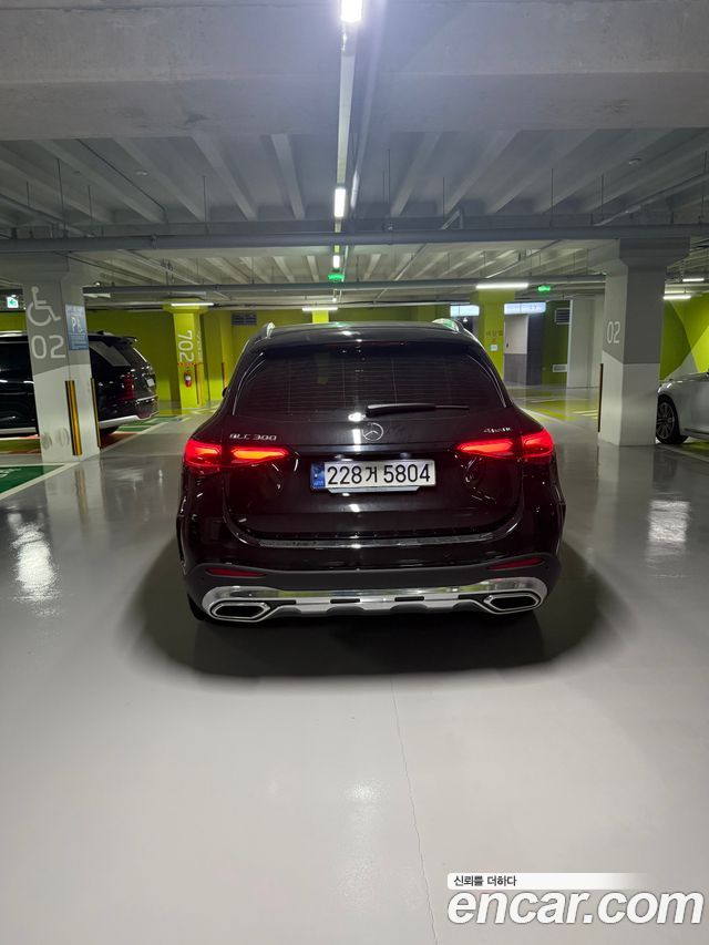 Mercedes-Benz GLC-Class (X254) GLC300 4MATIC AMG Line 2023 — фото 3