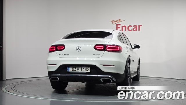 Mercedes-Benz GLC-Class (X253) GLC220 d 4MATIC Coupe 2021 — фото 4