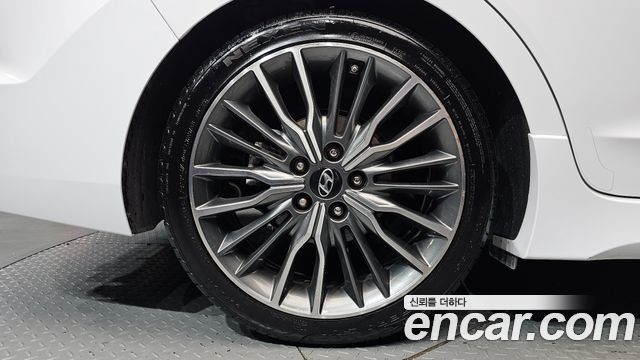 Hyundai Avante (AD) 1.6 Turbo Sport Extreme Selection 2017 — фото 5