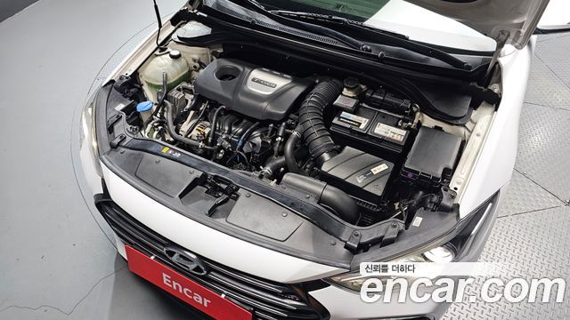 Hyundai Avante (AD) 1.6 Turbo Sport Extreme Selection 2017 — фото 6