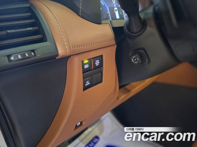 Toyota Alphard (IV) 2.5 HEV Executive AWD 2025 — фото 16