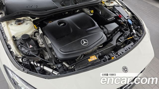 Mercedes-Benz CLA-Class (C117) CLA220 AMG Line 2018 — фото 6