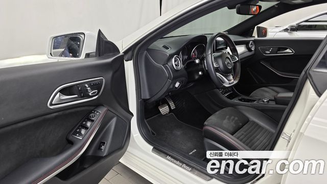 Mercedes-Benz CLA-Class (C117) CLA220 AMG Line 2018 — фото 10
