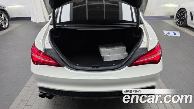 Mercedes-Benz CLA-Class (C117) CLA220 AMG Line 2018 — фото 20