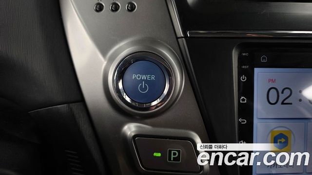 Toyota Prius V 1.8 2017 — фото 23