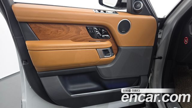 Land Rover Range Rover (IV) 4.4 SDV8 AB DIESEL 2018 — фото 24